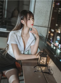 羽生三未 – NO.015 黑丝包臀OL